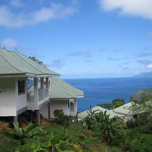 https://chepsted-chalets.maheislandhotels.com